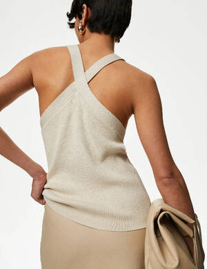 marksandspencer_Leto2024_Bila_T50_5299T_zebrovane tilko ze smesi hedvabi_bila_1899Kc_modelka.jpg